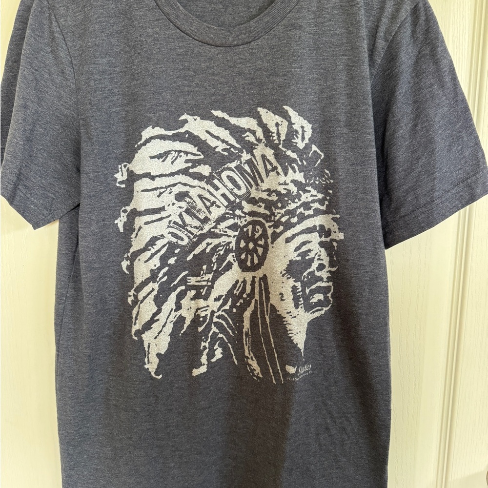 Bella&Canvas shirt